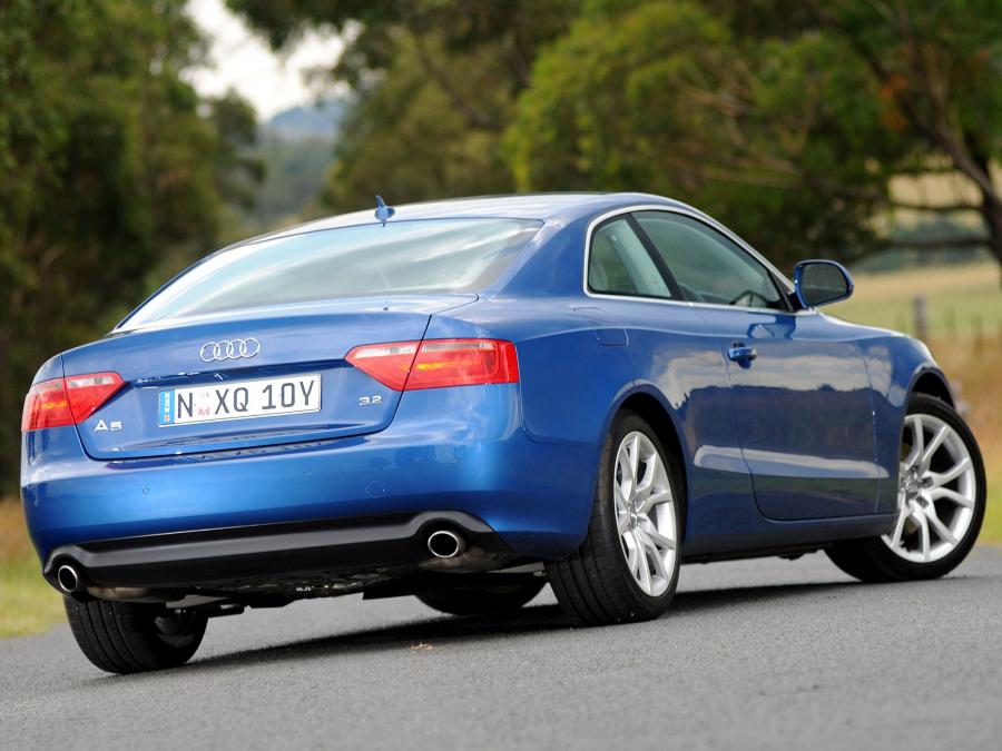  Audi A5 Coupe 3.2 2008 года  (AU) (фото 6 из 12)
